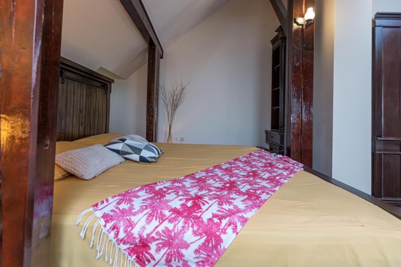 コンスタンツァ Casa Chintoan - Adult Only Bed & Breakfast エクステリア 写真